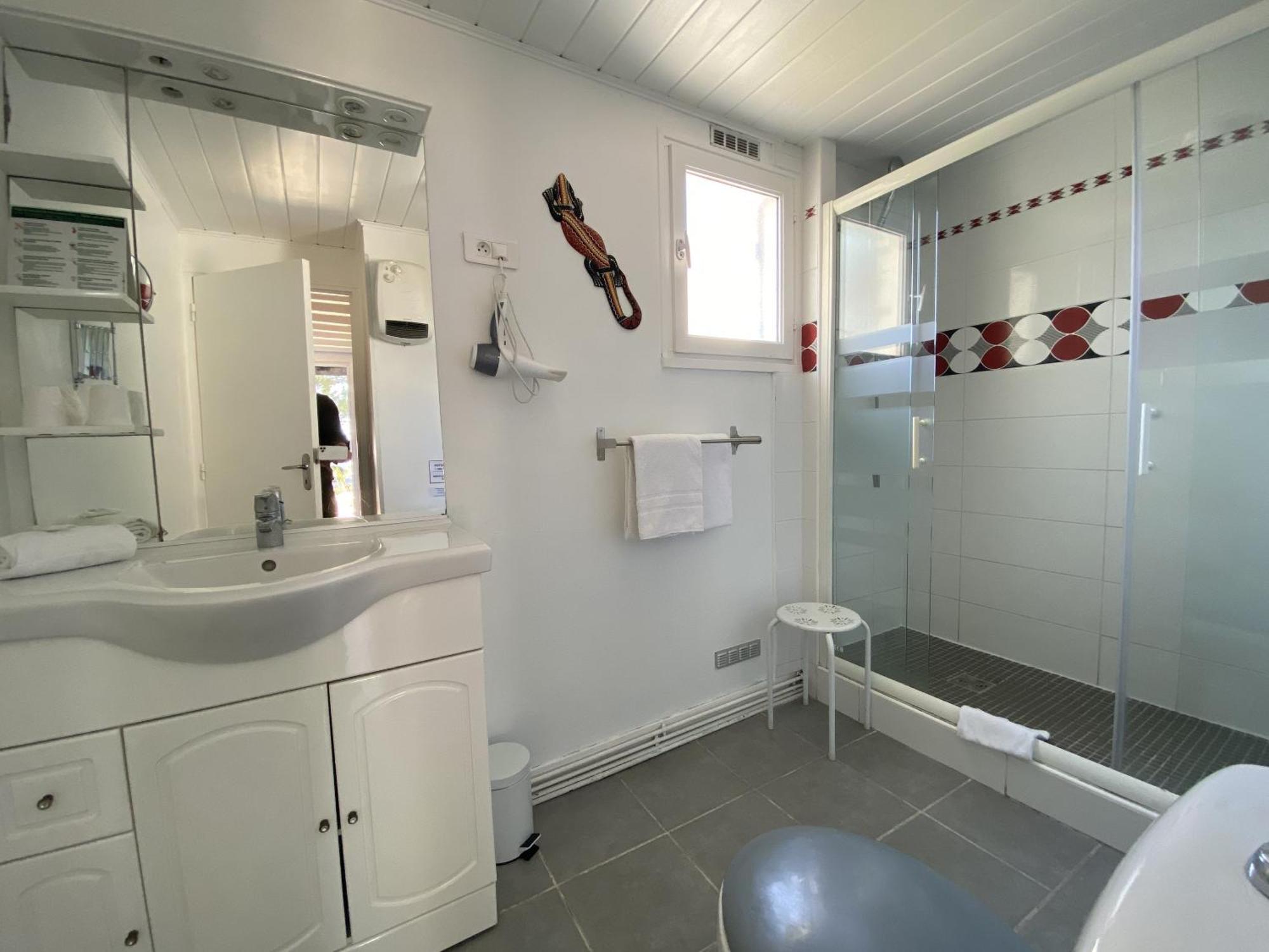 Hotel Des 4 Vents Aigues-Mortes Zimmer foto
